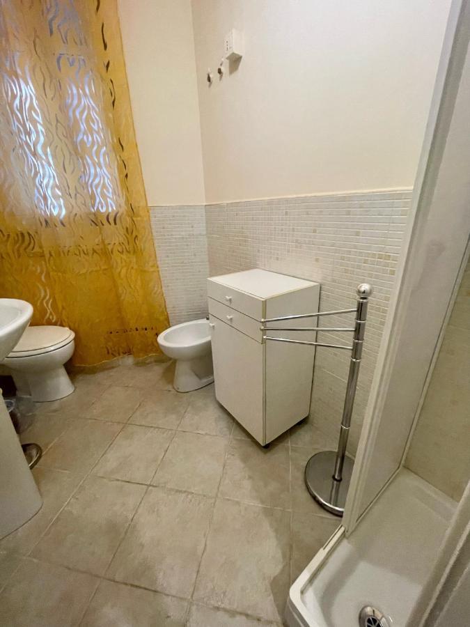 Apartament Dimora Di Maury A Due Passi Dai Trasporti E Da Ballaro Палермо Экстерьер фото