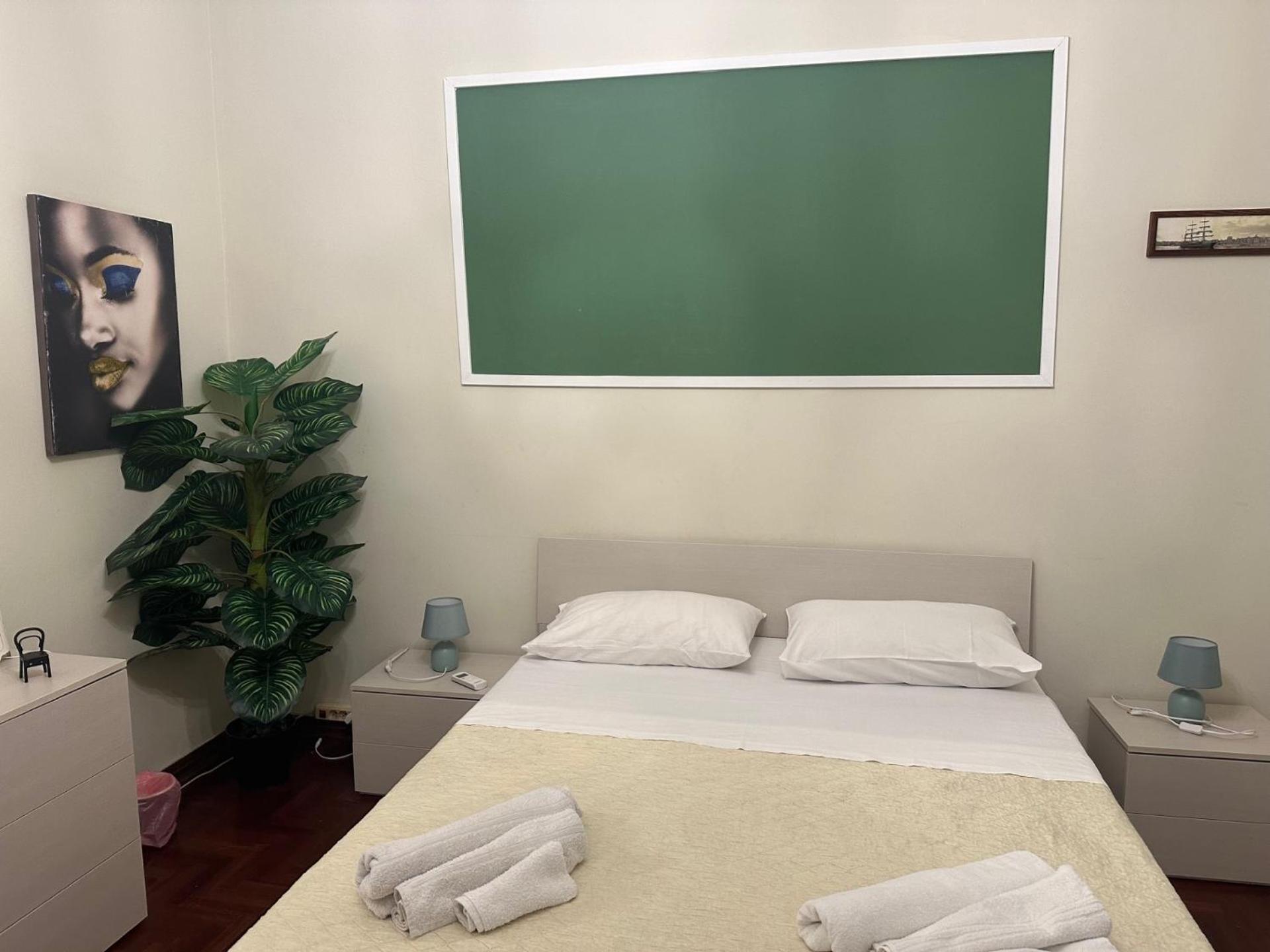 Apartament Dimora Di Maury A Due Passi Dai Trasporti E Da Ballaro Палермо Экстерьер фото